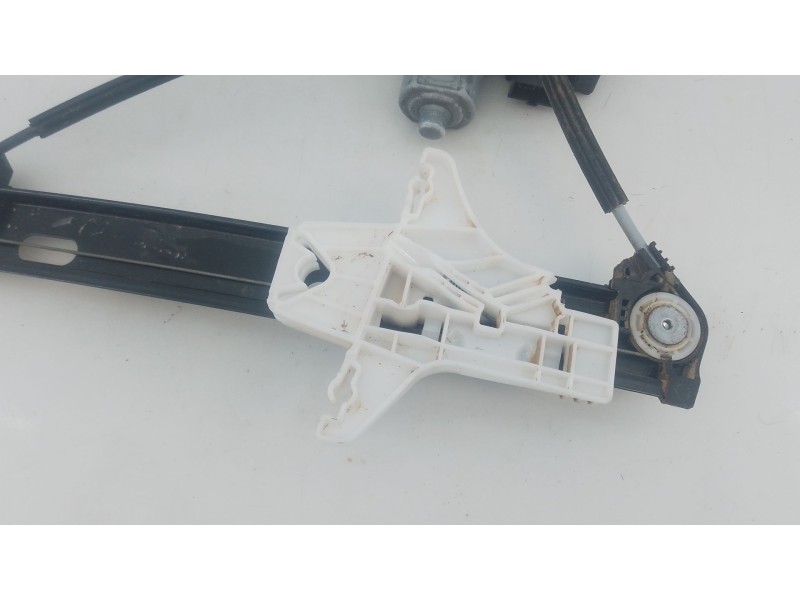 Recambio de elevalunas trasero derecho para volkswagen polo vi (aw1, bz1, ae1) 1.0 tsi referencia OEM IAM   