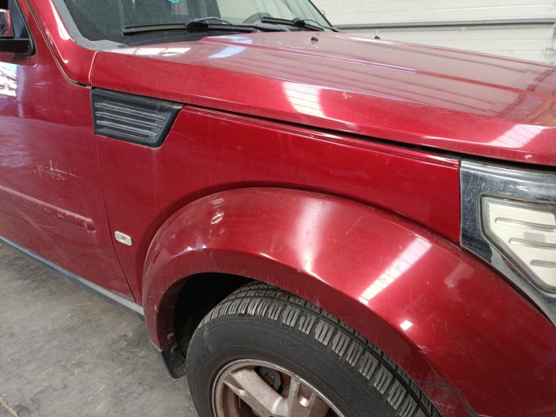 Recambio de aleta delantera derecha para dodge nitro 2.8 crd 4wd referencia OEM IAM   