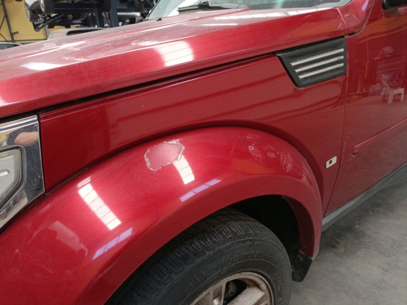 Recambio de aleta delantera izquierda para dodge nitro 2.8 crd 4wd referencia OEM IAM   