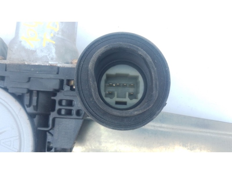 Recambio de elevalunas trasero derecho para toyota land cruiser (j12) 3.0 d-4d gx referencia OEM IAM   