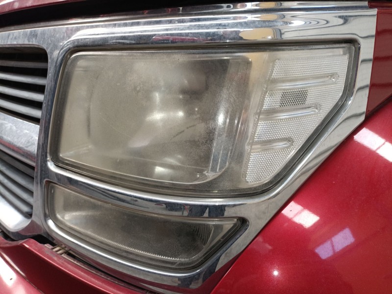 Recambio de faro izquierdo para dodge nitro 2.8 crd 4wd referencia OEM IAM   