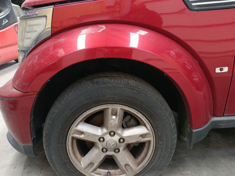 Recambio de aletin delantero izquierdo para dodge nitro 2.8 crd 4wd referencia OEM IAM   