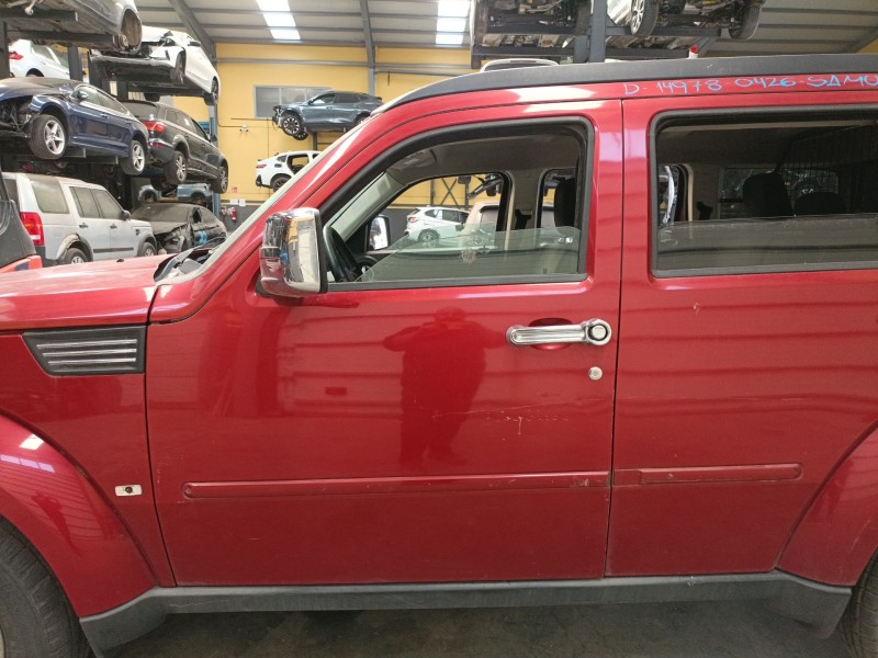Recambio de puerta delantera izquierda para dodge nitro 2.8 crd 4wd referencia OEM IAM   