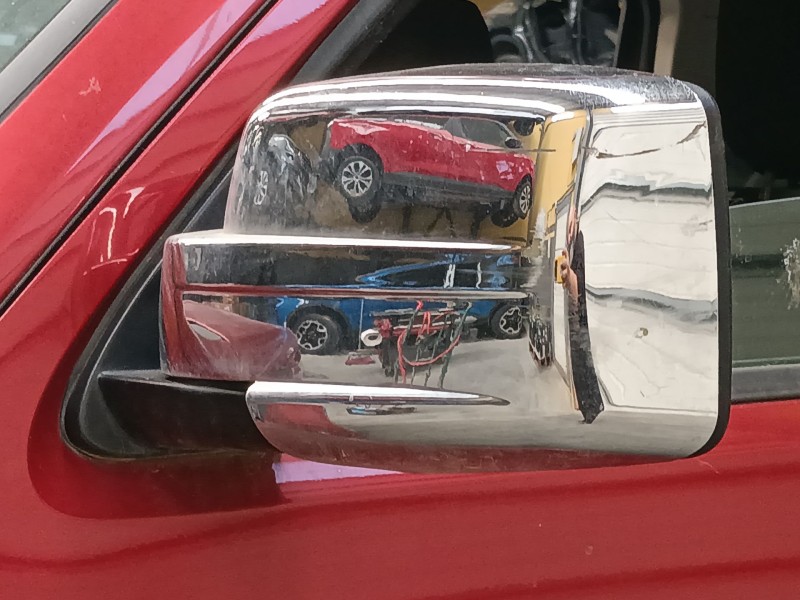 Recambio de retrovisor izquierdo electrico para dodge nitro 2.8 crd 4wd referencia OEM IAM   