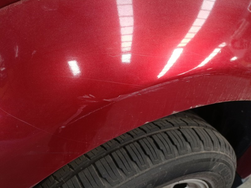 Recambio de aletin trasero derecho para dodge nitro 2.8 crd 4wd referencia OEM IAM   