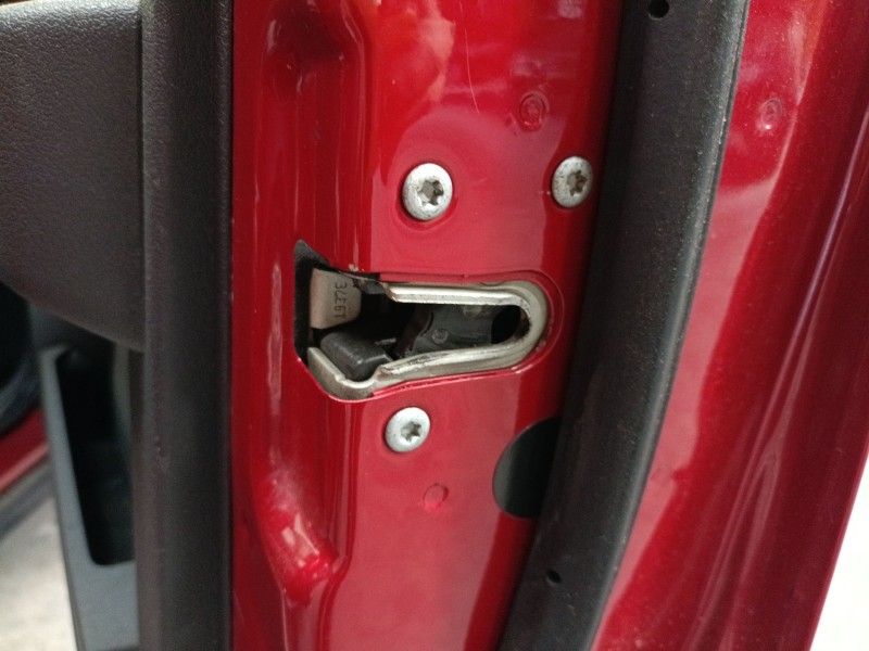 Recambio de cerradura puerta delantera derecha para dodge nitro 2.8 crd 4wd referencia OEM IAM   