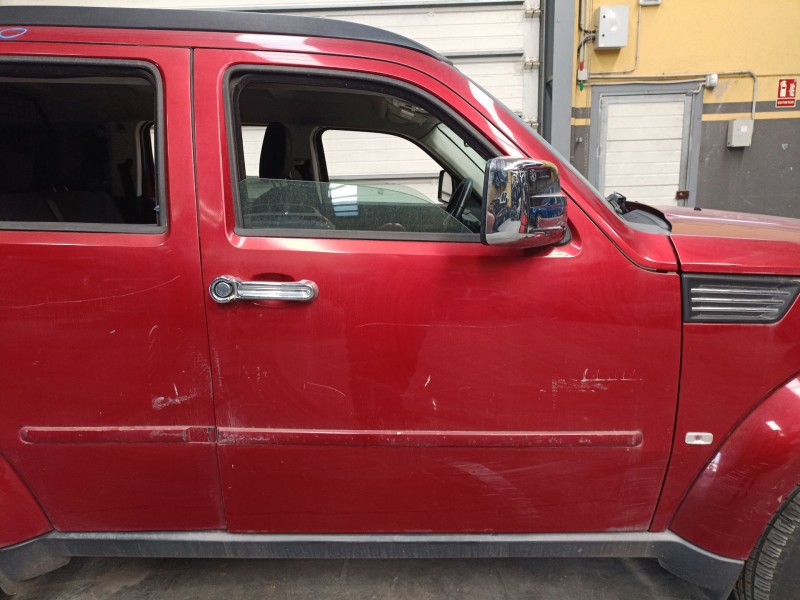Recambio de puerta delantera derecha para dodge nitro 2.8 crd 4wd referencia OEM IAM   