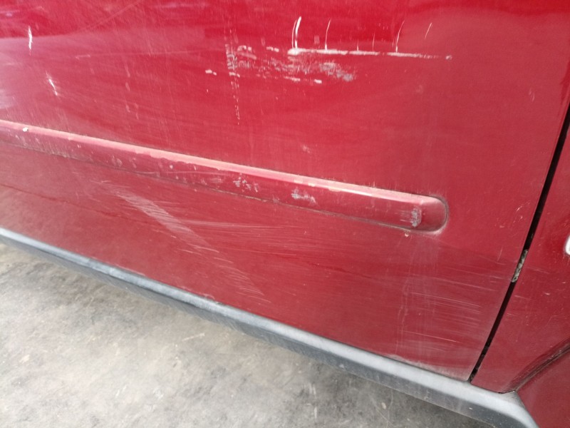 Recambio de puerta delantera derecha para dodge nitro 2.8 crd 4wd referencia OEM IAM   