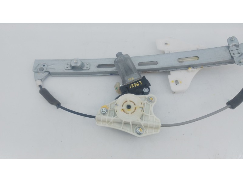 Recambio de elevalunas trasero derecho para hyundai i20 trend referencia OEM IAM   