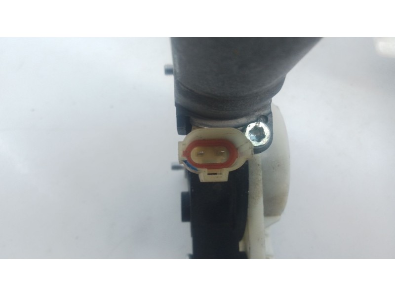 Recambio de elevalunas trasero derecho para hyundai i20 trend referencia OEM IAM   