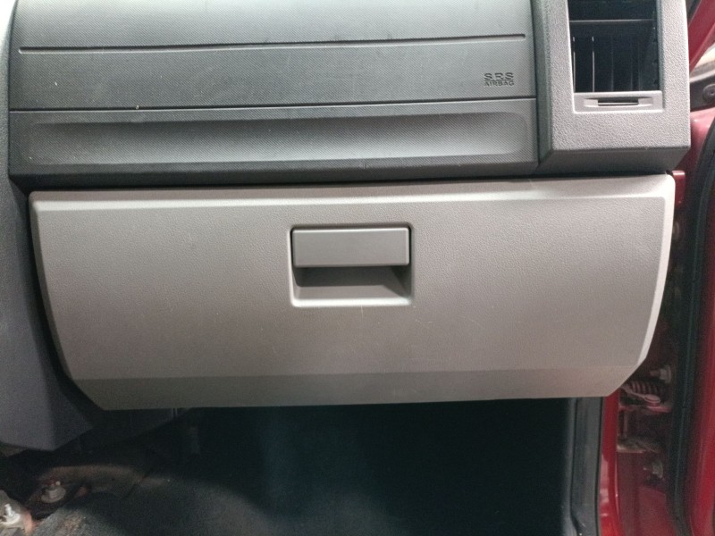 Recambio de guantera para dodge nitro 2.8 crd 4wd referencia OEM IAM   