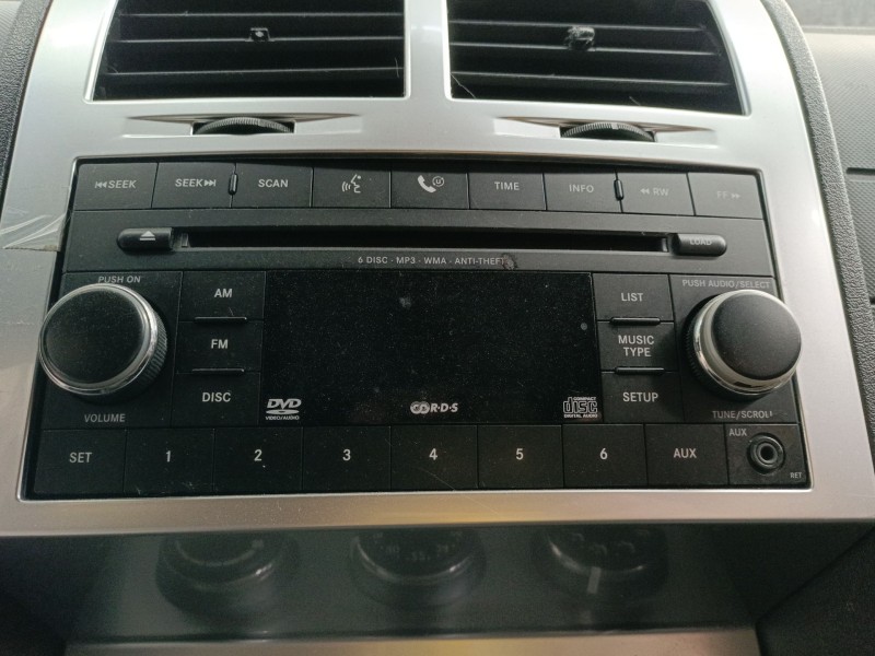Recambio de sistema audio / radio cd para dodge nitro 2.8 crd 4wd referencia OEM IAM   