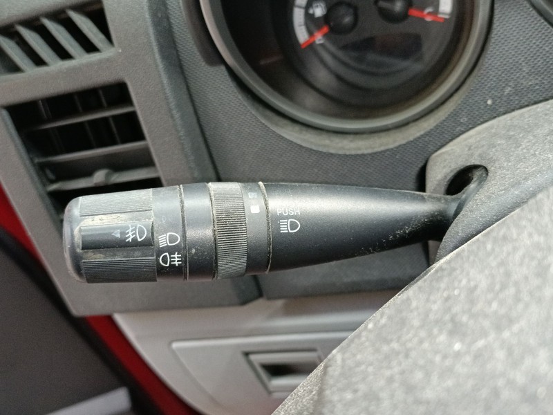 Recambio de mando intermitentes para dodge nitro 2.8 crd 4wd referencia OEM IAM   