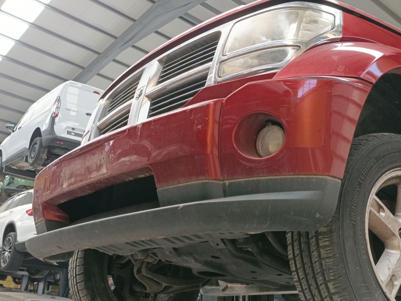 Recambio de paragolpes delantero para dodge nitro 2.8 crd 4wd referencia OEM IAM   