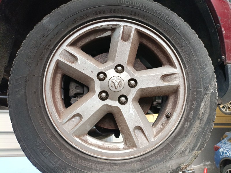 Recambio de llanta sin neumatico para dodge nitro 2.8 crd 4wd referencia OEM IAM 17 PULGADAS  