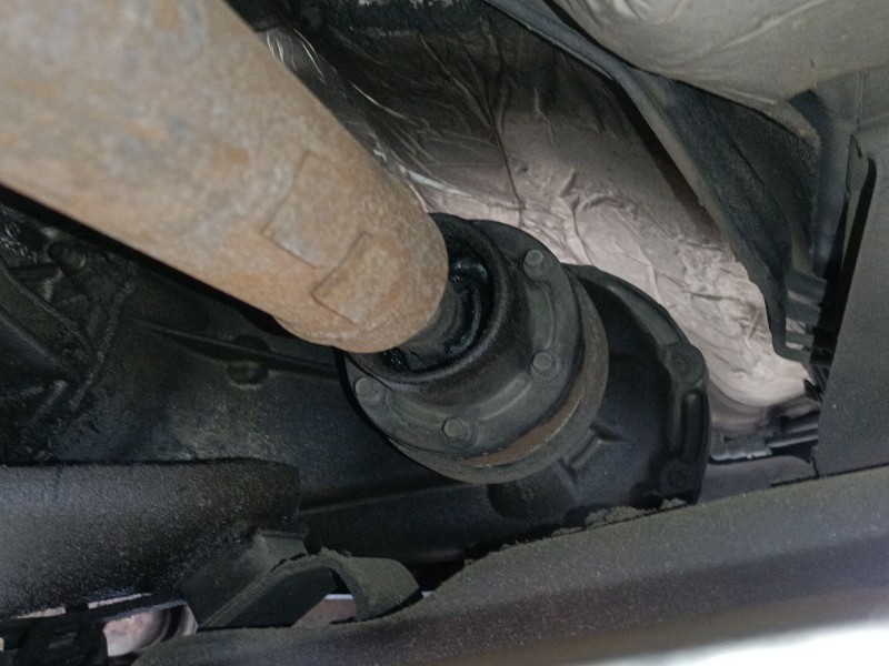 Recambio de transmision central delantera para dodge nitro 2.8 crd 4wd referencia OEM IAM   