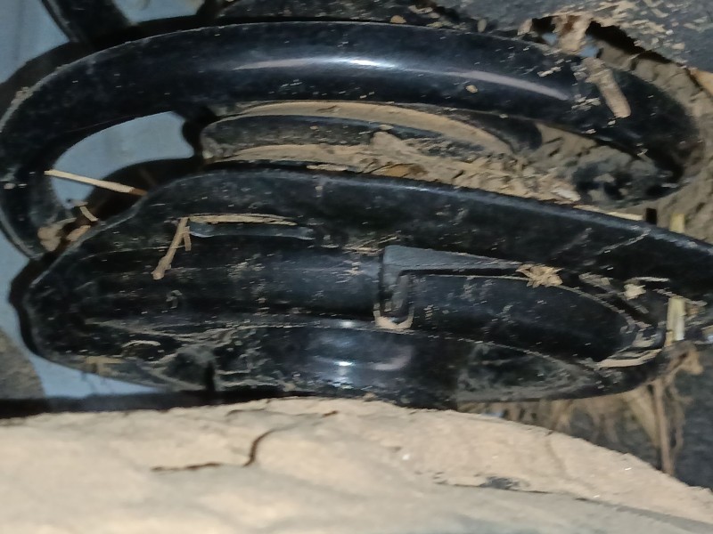 Recambio de amortiguador delantero izquierdo para ford kuga iii (dfk) 2.5 duratec plug-in-hybrid referencia OEM IAM   