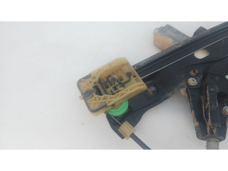 Recambio de elevalunas delantero derecho para ford focus iii 1.6 tdci referencia OEM IAM A65063111  E2-B3-10-2