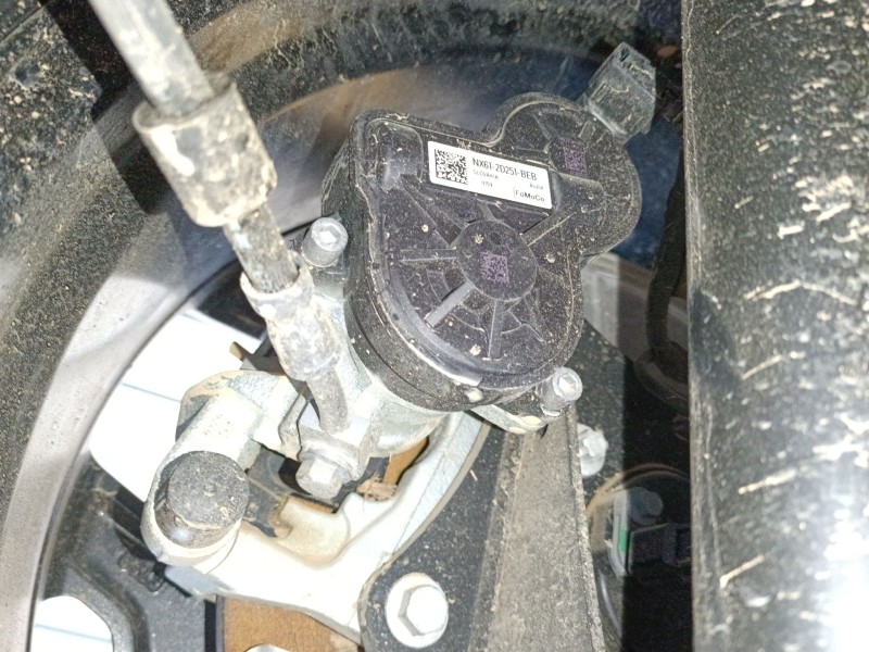 Recambio de pinza freno trasera izquierda para ford kuga iii (dfk) 2.5 duratec plug-in-hybrid referencia OEM IAM NX61-2D251-BEB 