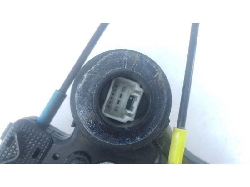 Recambio de cerradura puerta trasera derecha para toyota land cruiser (j12) 3.0 d-4d gx referencia OEM IAM   