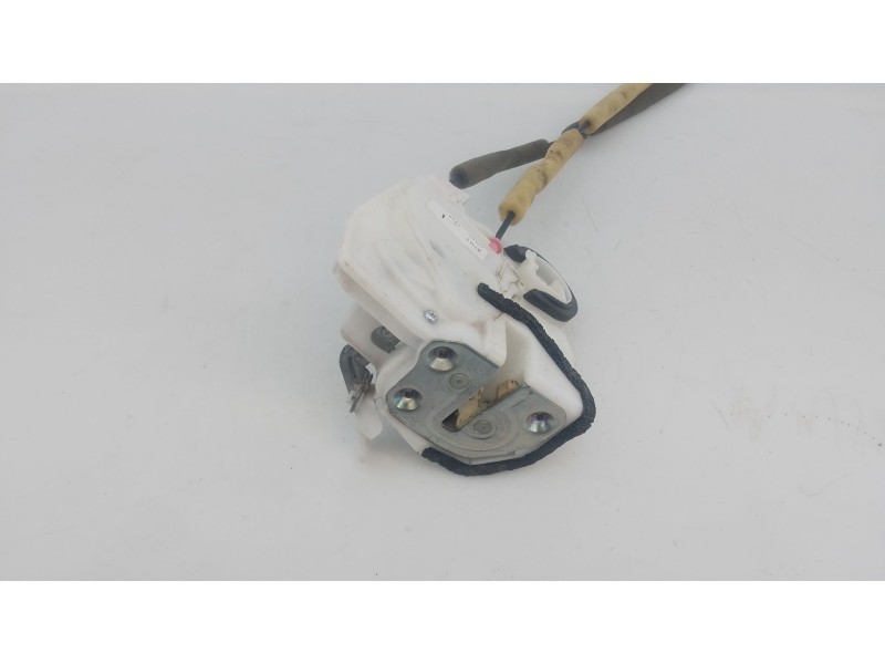 Recambio de cerradura puerta trasera derecha para mazda cx-3 (dk) 2.0 skyactiv-g (dk5w, dk6w) referencia OEM IAM   