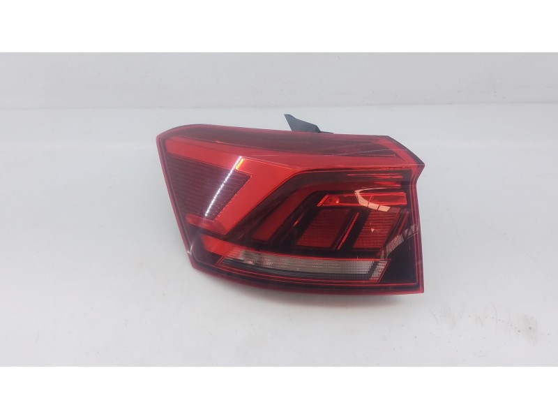 Recambio de piloto trasero izquierdo para volkswagen t-roc (a11, d11) 1.5 tsi referencia OEM IAM   