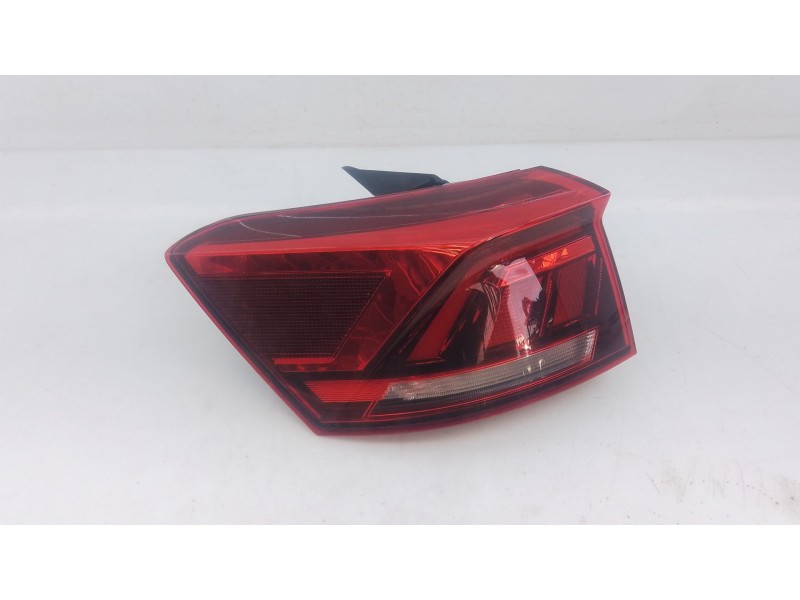 Recambio de piloto trasero izquierdo para volkswagen t-roc (a11, d11) 1.5 tsi referencia OEM IAM   