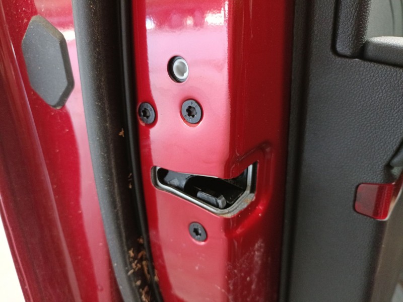 Recambio de cerradura puerta delantera izquierda para ford kuga iii (dfk) 2.5 duratec plug-in-hybrid referencia OEM IAM   