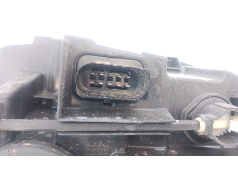 Recambio de faro izquierdo para toyota corolla hatchback (_e21_, _ea1_, _eh1_) 1.8 hybrid (zwe211) referencia OEM IAM   