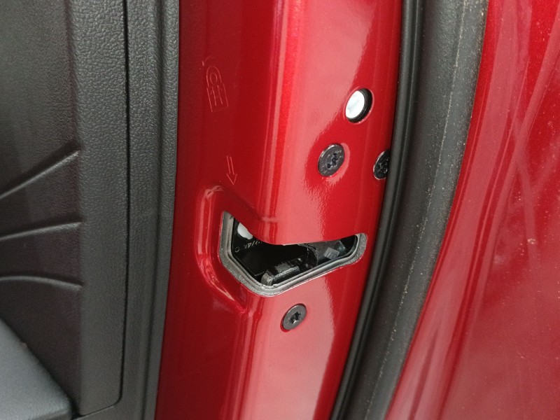 Recambio de cerradura puerta trasera derecha para ford kuga iii (dfk) 2.5 duratec plug-in-hybrid referencia OEM IAM   