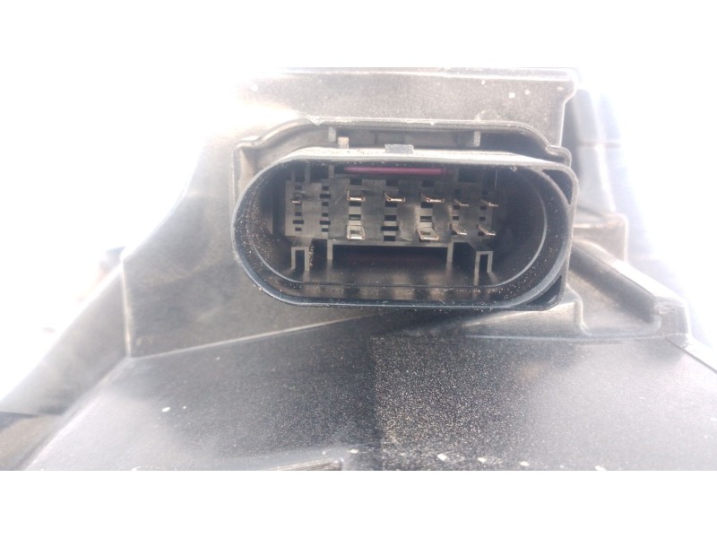 Recambio de faro derecho xenon para skoda kamiq (nw4) 1.0 tsi referencia OEM IAM 655941016B  