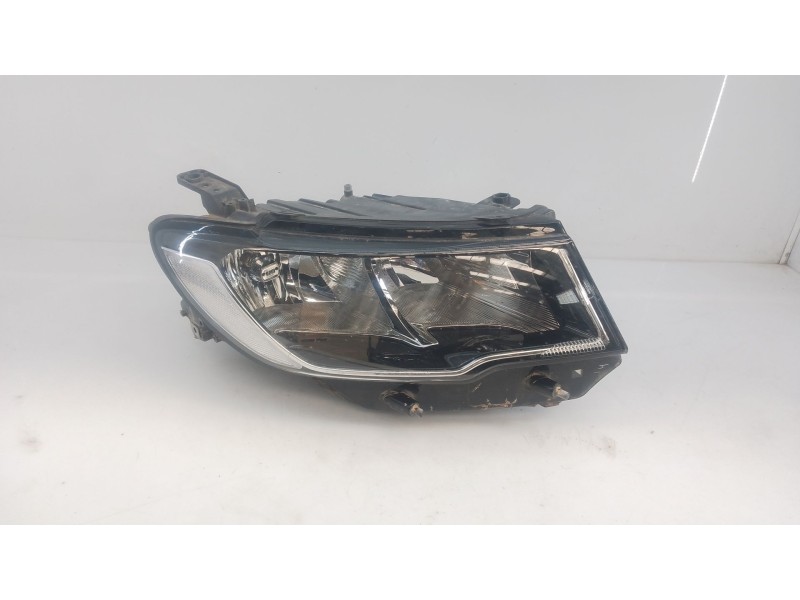 Recambio de faro derecho para jeep compass (mp, m6, mv, m7) 1.4 multiair referencia OEM IAM   
