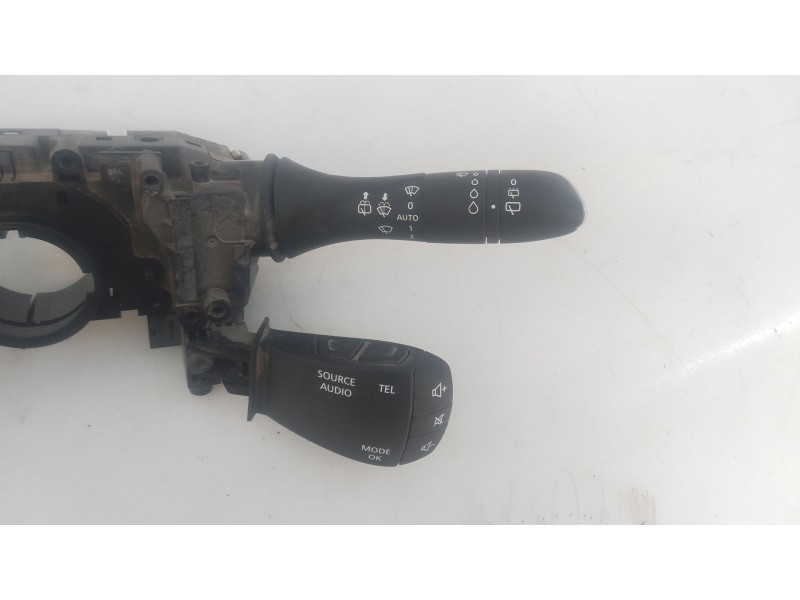 Recambio de mando intermitentes para renault kadjar intens referencia OEM IAM   