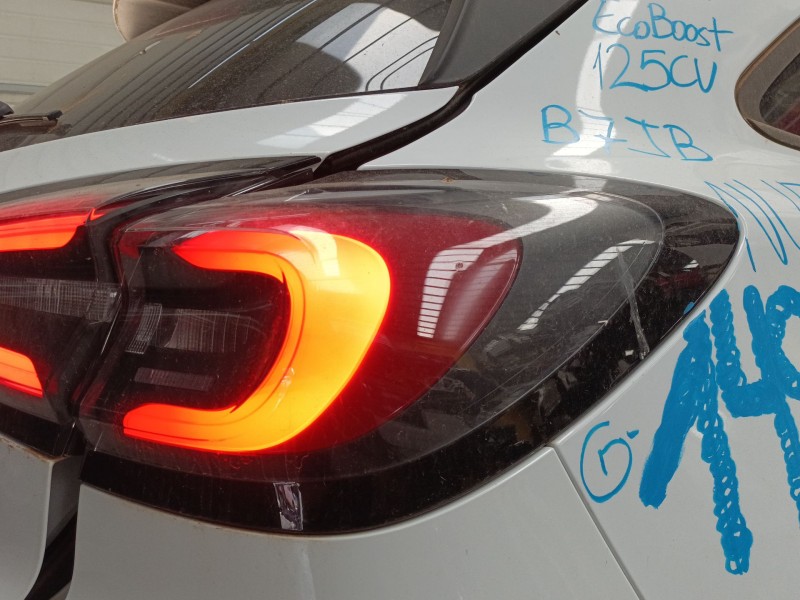 Recambio de piloto trasero derecho para ford puma (j2k, cf7) 1.0 ecoboost mhev referencia OEM IAM   