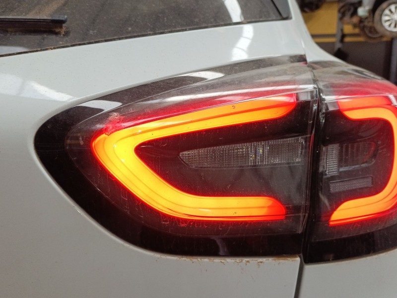 Recambio de piloto trasero derecho porton para ford puma (j2k, cf7) 1.0 ecoboost mhev referencia OEM IAM   