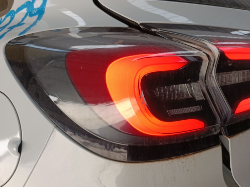 Recambio de piloto trasero izquierdo para ford puma (j2k, cf7) 1.0 ecoboost mhev referencia OEM IAM   