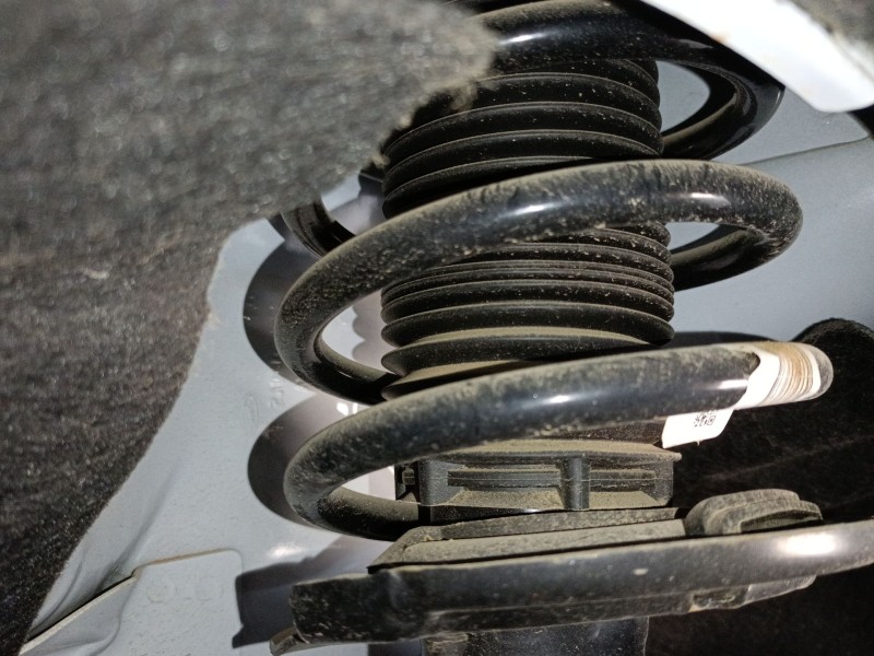 Recambio de amortiguador delantero derecho para ford puma (j2k, cf7) 1.0 ecoboost mhev referencia OEM IAM   