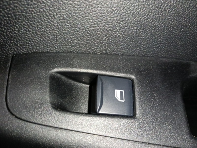 Recambio de mando elevalunas trasero derecho para ford puma (j2k, cf7) 1.0 ecoboost mhev referencia OEM IAM   