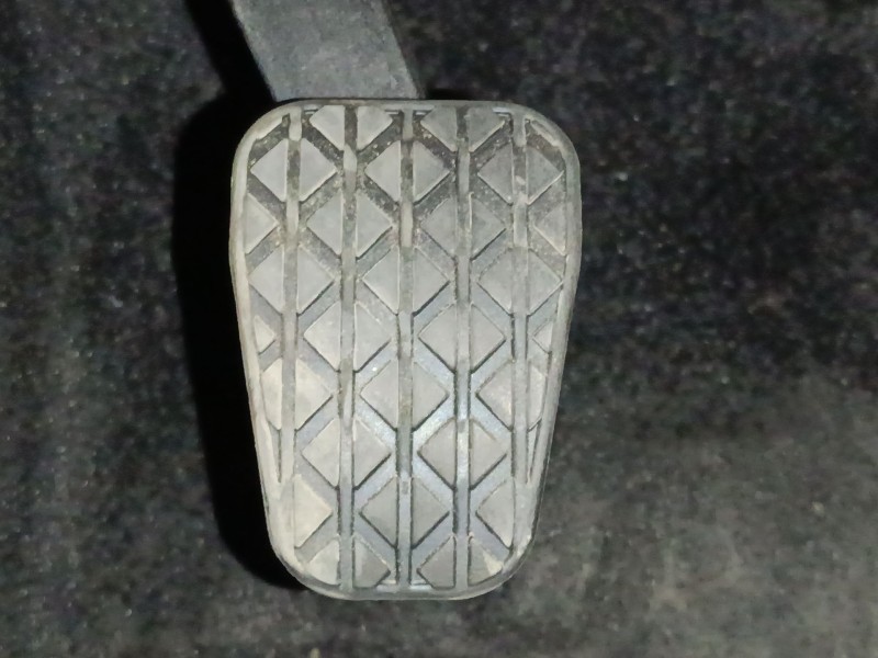 Recambio de pedal embrague para ford puma (j2k, cf7) 1.0 ecoboost mhev referencia OEM IAM   