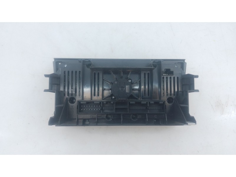 Recambio de mando climatizador para audi q3 (8ub, 8ug) 2.0 tdi referencia OEM IAM   