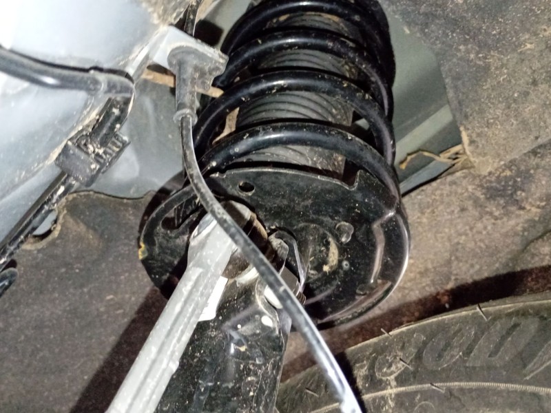 Recambio de amortiguador delantero derecho para ford puma (j2k, cf7) 1.0 ecoboost mhev referencia OEM IAM   