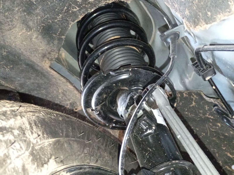 Recambio de amortiguador delantero izquierdo para ford puma (j2k, cf7) 1.0 ecoboost mhev referencia OEM IAM   