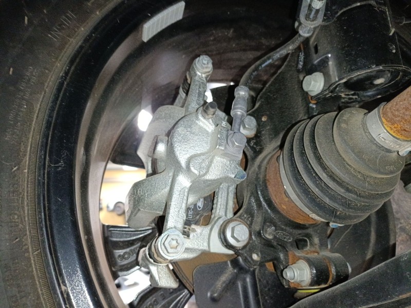 Recambio de pinza freno delantera derecha para ford puma (j2k, cf7) 1.0 ecoboost mhev referencia OEM IAM   