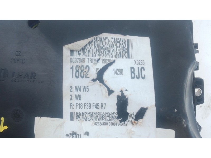 Recambio de caja reles / fusibles para ford kuga (cbs) titanium referencia OEM IAM   