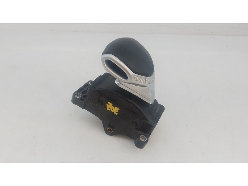 Recambio de palanca cambio para renault zoe bose referencia OEM IAM   