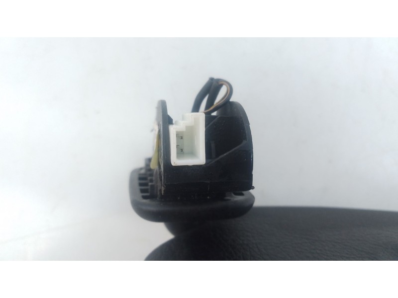 Recambio de parasol izquierdo para bmw 1 (f20) 118 d referencia OEM IAM   