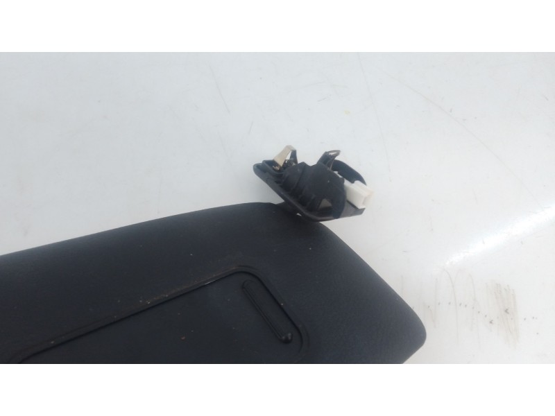 Recambio de parasol derecho para bmw 1 (f20) 118 d referencia OEM IAM   