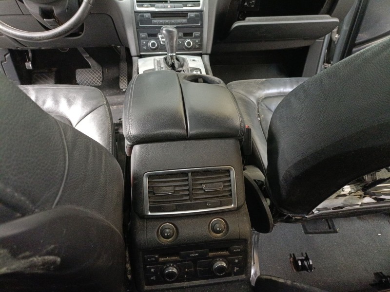 Recambio de consola central para audi q7 (4lb) 3.0 tdi quattro referencia OEM IAM   