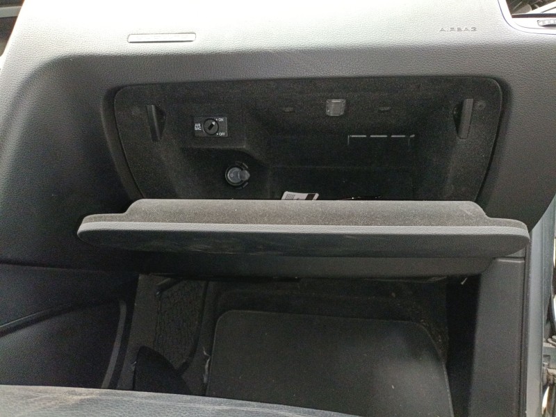 Recambio de guantera para audi q7 (4lb) 3.0 tdi quattro referencia OEM IAM   