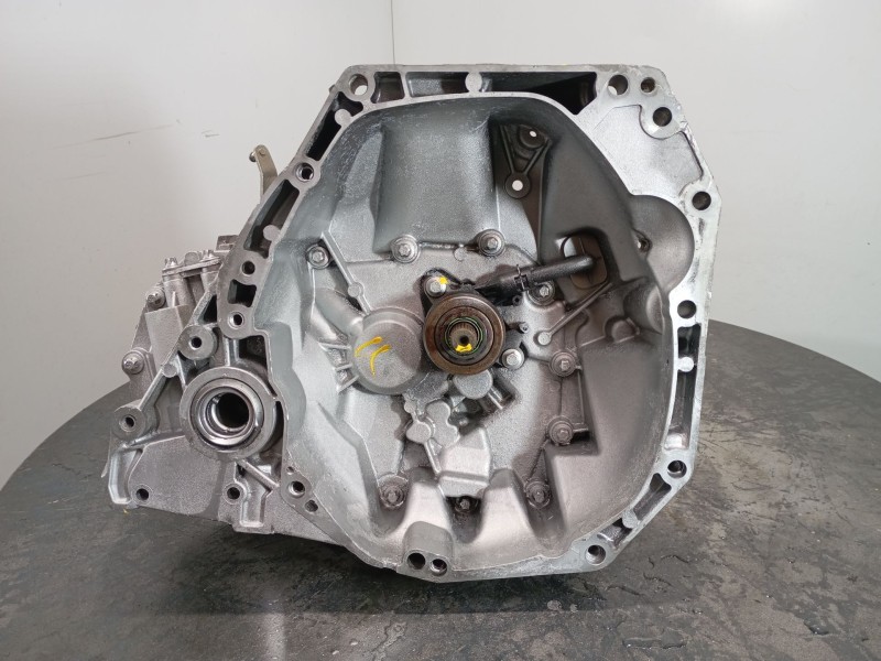 Recambio de caja cambios para nissan qashqai qashqai j10 referencia OEM IAM JR5318  